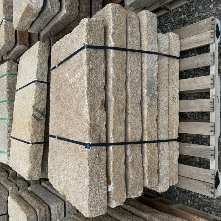 Application image for Granite - Reclaimed Rustic Planks - Golden 4x2'. The surface finish shown is split-face. Dominant colors shown are gray and tan. The color mix creates a warm feeling.
