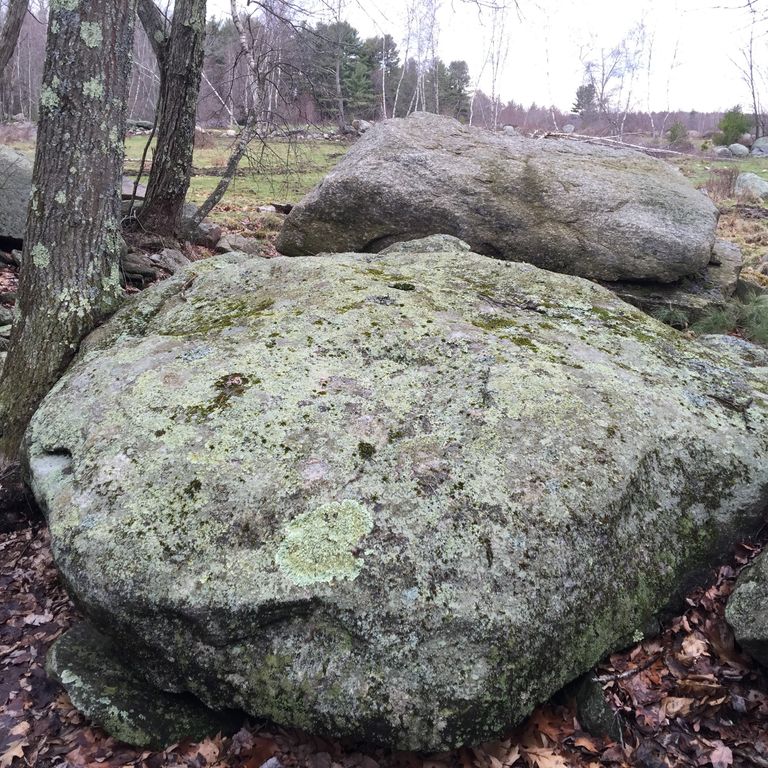 New England Fieldstone Boulders & Ledgestone