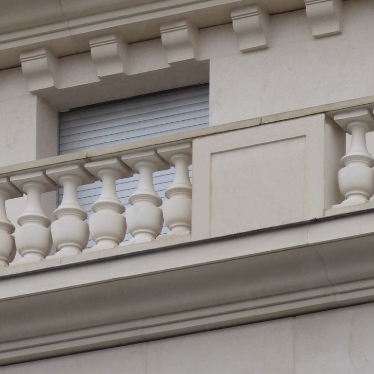 Application image for Limestone - Portuguese Cremcar. The image shows this material being used in an architectural elements application.