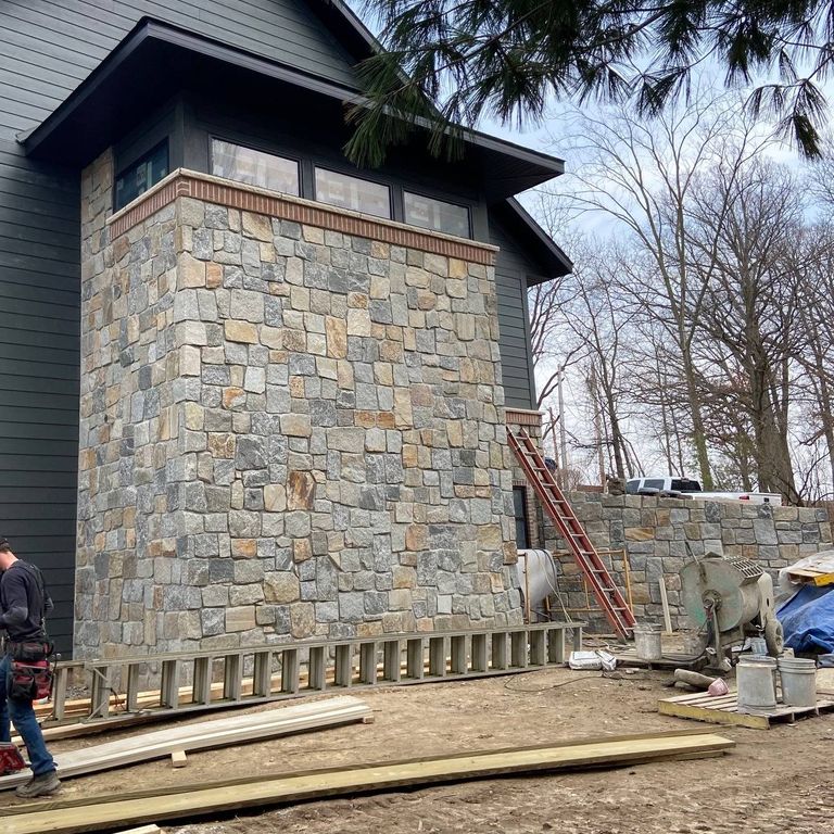 Application image for Granite - Connecticut Blend Thin Veneer. The image shows this material being used in a thin veneer application.