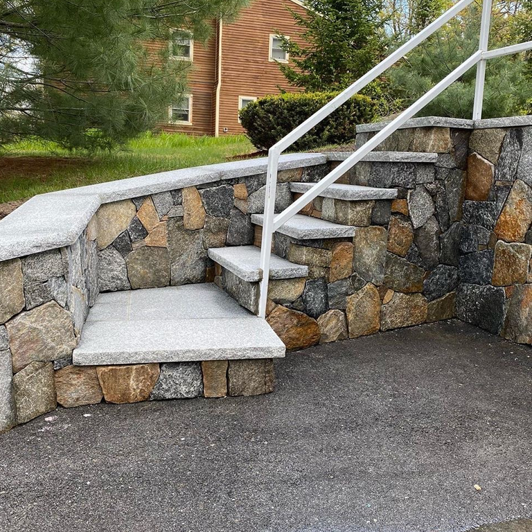 Application image for Granite - Connecticut Blend- Thin Veneer. The image shows this material being used in a thin veneer application.