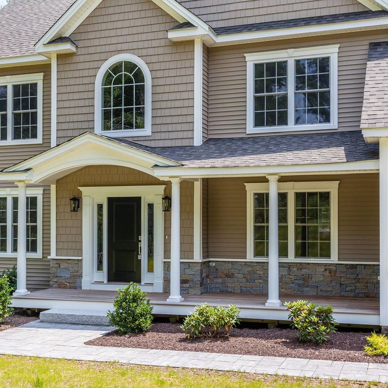 Application image for Granite - Connecticut Blend Thin Veneer. The image shows this material being used in a thin veneer application.