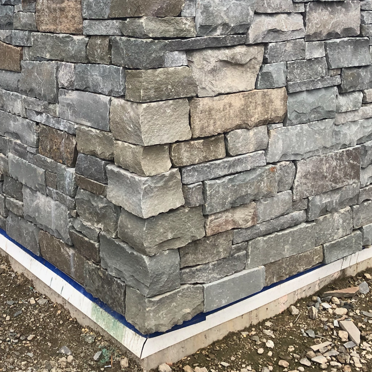 Colonial Granite Wall
