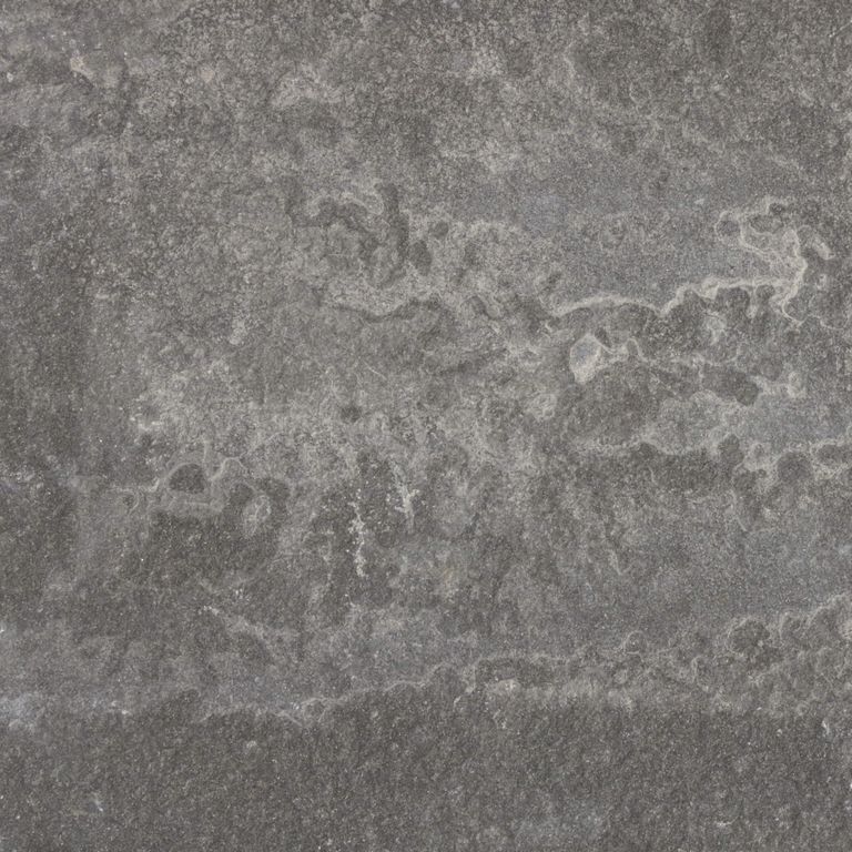 Best close-up image for Bluestone - Lilac - Natural Cleft. The surface finish shown is . The dominant color shown is gray; with brown and purple secondaries. Exhibits 