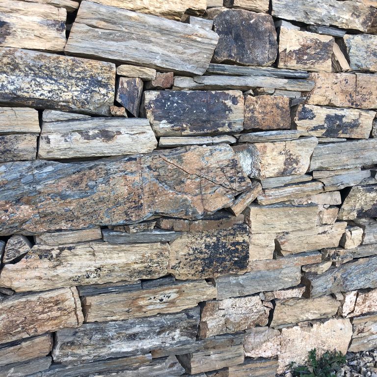 The image shows this material being used for full bed veneer and thin veneer.