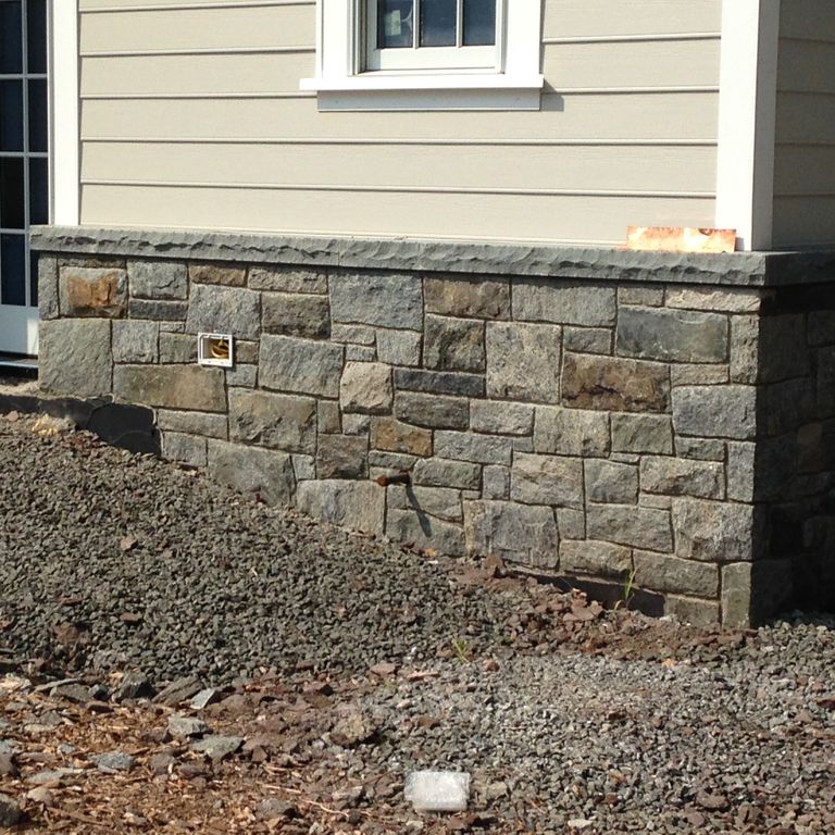 The image shows this material being used in a thin veneer application. Streaked color pattern.