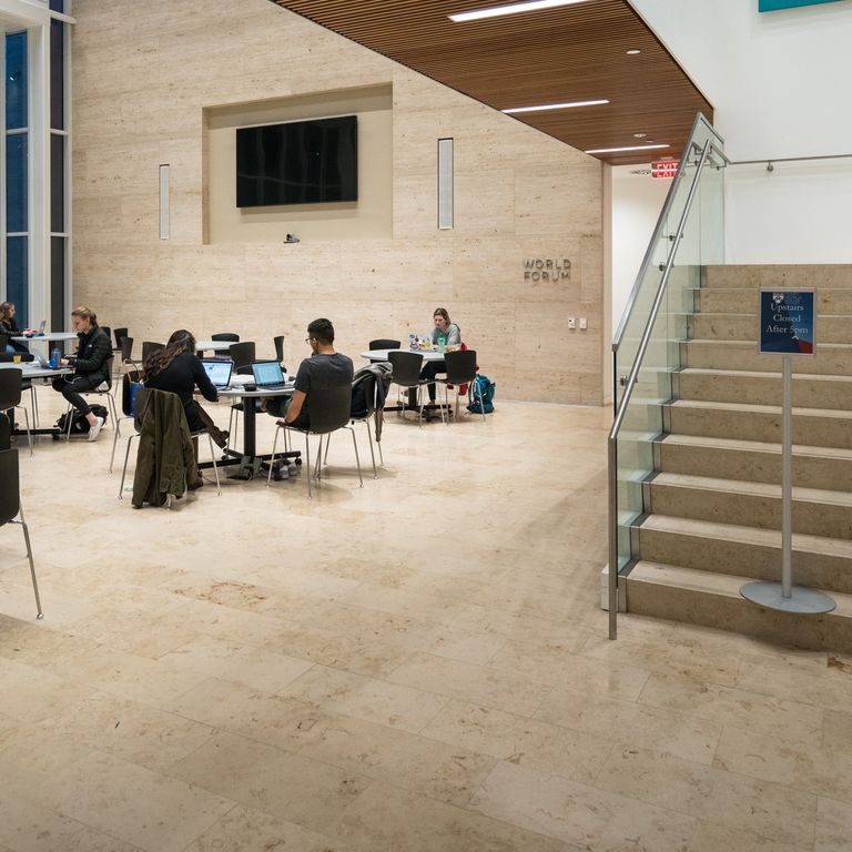The image shows this material being used for interior floor, full bed veneer and thin veneer.