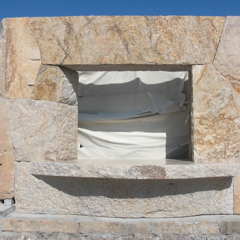 The image shows this material being used in a full bed veneer application.