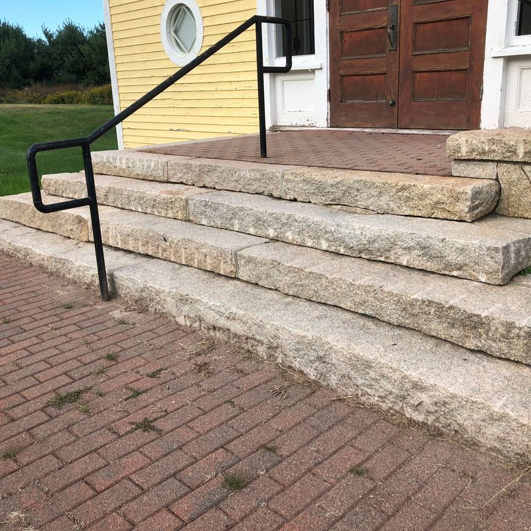 Cape Neddick Clear Granite - Split Steps