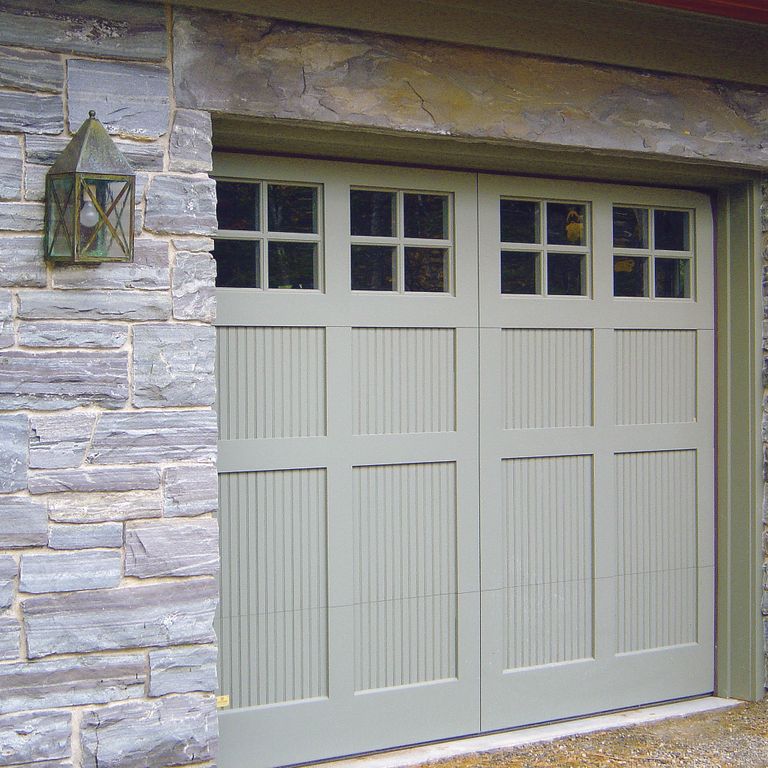 Application image for Granite - Mystic Mountain- Splitface Veneer. The image shows this product being used for full bed veneer and thin veneer. Dominant colors shown are gray, purple and white. Exhibits 
