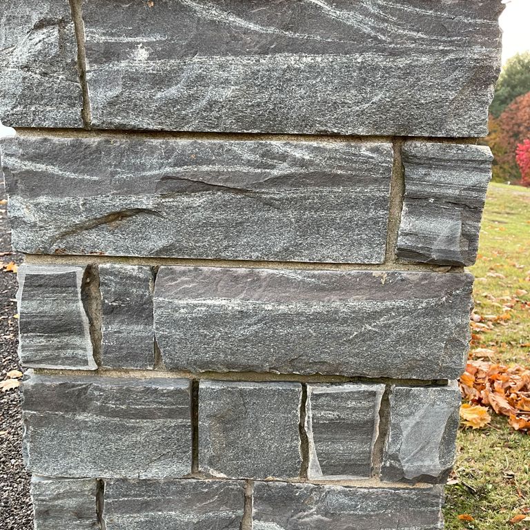 Mystic Mountian Granite - Splitface Veneer