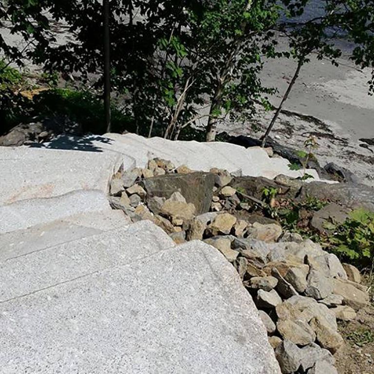 Oak Mountian Granite - Live Edge Steps