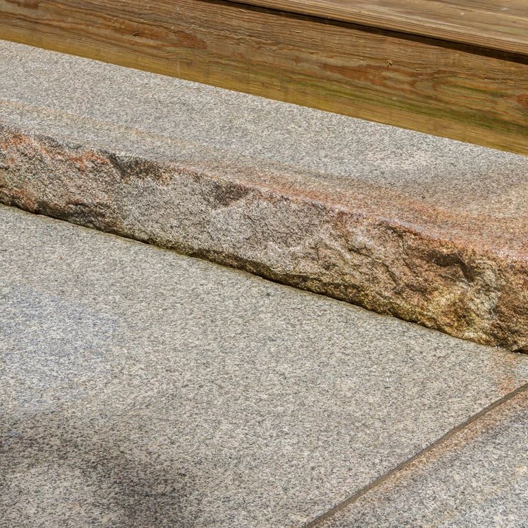 Cape Neddick Full Color Granite - Rockfaced Steps