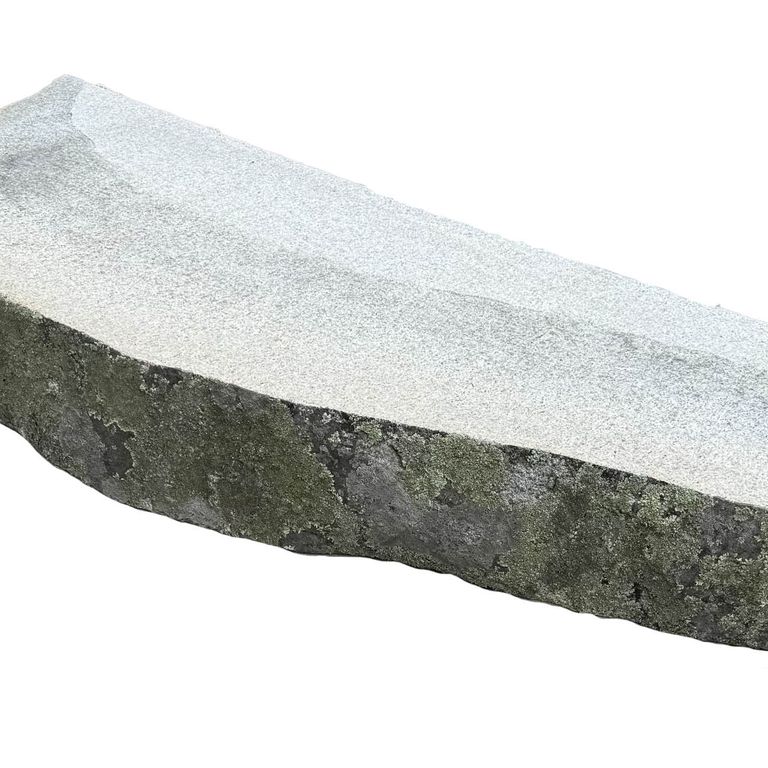 Oblique image for New England Fieldstone Boulders & Ledgestone - Sawn Live Edge Step. Dominant colors shown are gray and white. The color mix creates a cool feeling.