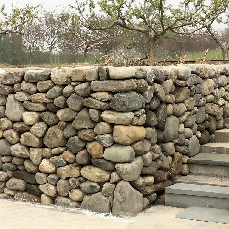 New England Fieldstone - Medmak Gray Rounds Wallstone
