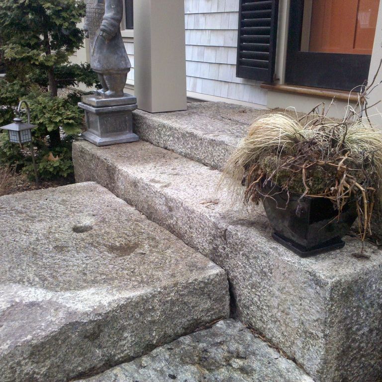 Application image for Reclaimed Granite Landings. The image shows this product being used in a landings application. This is a landscape stone for outdoor commercial and residential applications. Suitable for general use, freeze-thaw conditions, low heat absorption surfaces, high traffic areas, low slipperiness surfaces and high heel compatibilty situations. Higher to high on the price spectrum.
