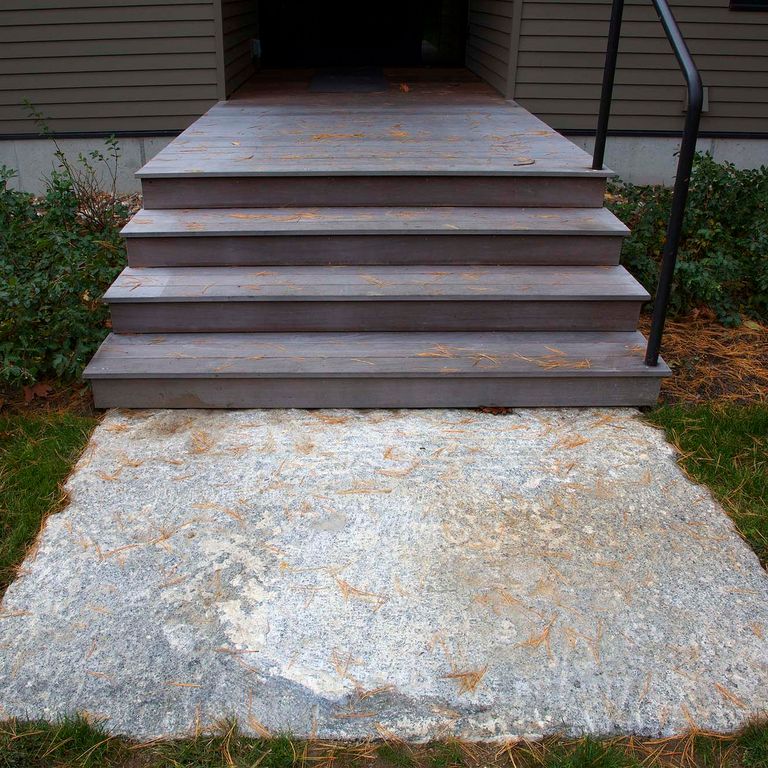 Application image for Reclaimed Granite Landings. The image shows this product being used in a landings application. This is a landscape stone for outdoor commercial and residential applications. Suitable for general use, freeze-thaw conditions, low heat absorption surfaces, high traffic areas, low slipperiness surfaces and high heel compatibilty situations. Higher to high on the price spectrum.