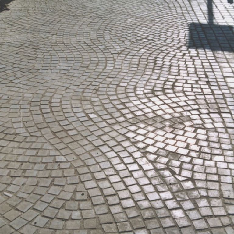 Application image for Limestone - Mountain Hard Beige - Cobblestones Pavers. The image shows this product being used for path pavers and patio pavers.