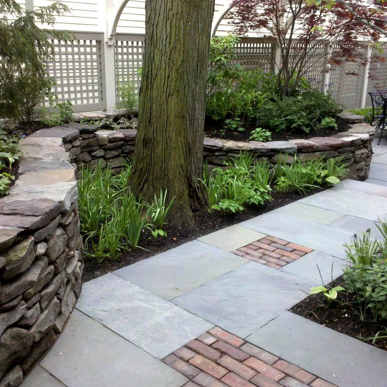 The image shows this product being used in a patio pavers application.