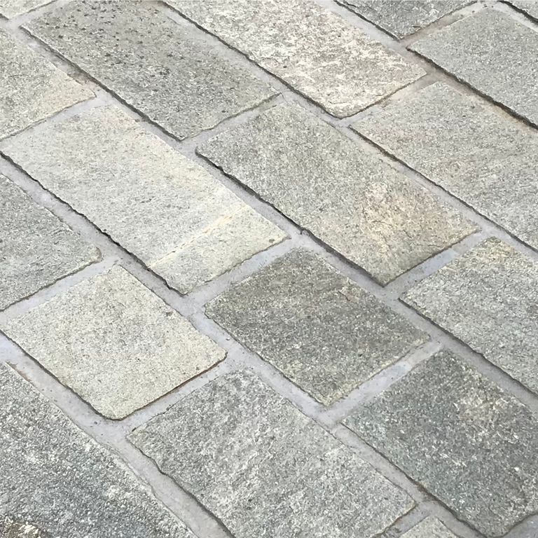 Gray Greek Slate Quartzite - Cobblestones
