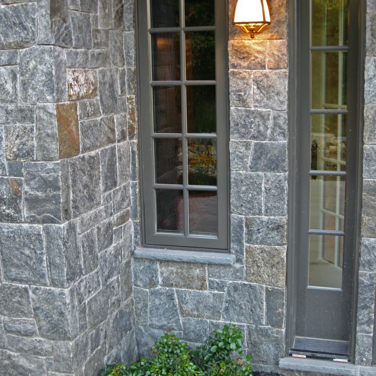 The image shows this product being used in a full bed veneer application.