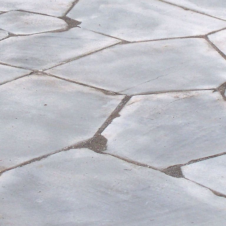 Blue/Gray Bluestone - Flamed Irregular Pavers