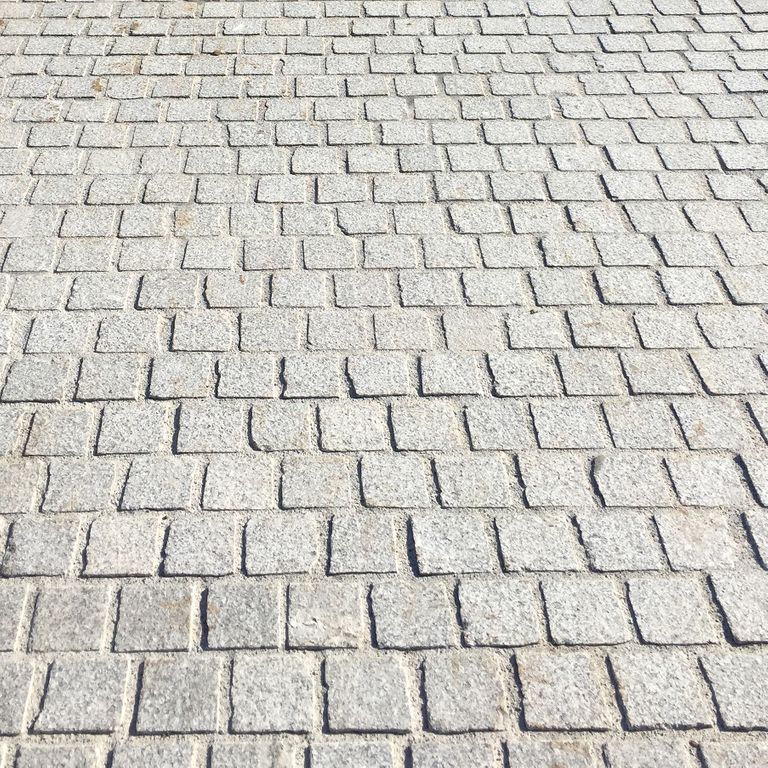 Gray Ariz Granite - Cobblestones