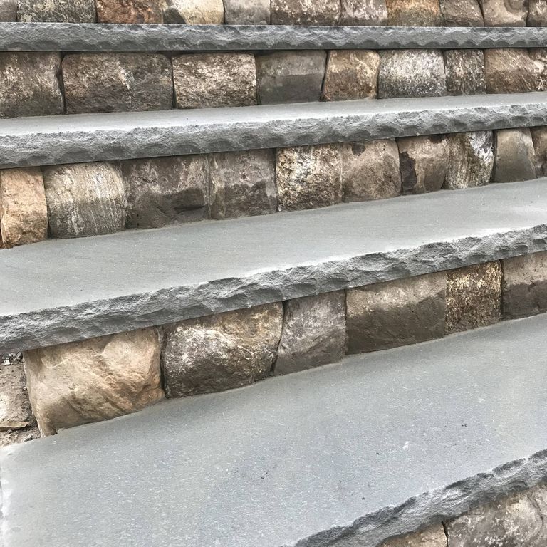 The image shows this product being used for full bed veneer and thin veneer.