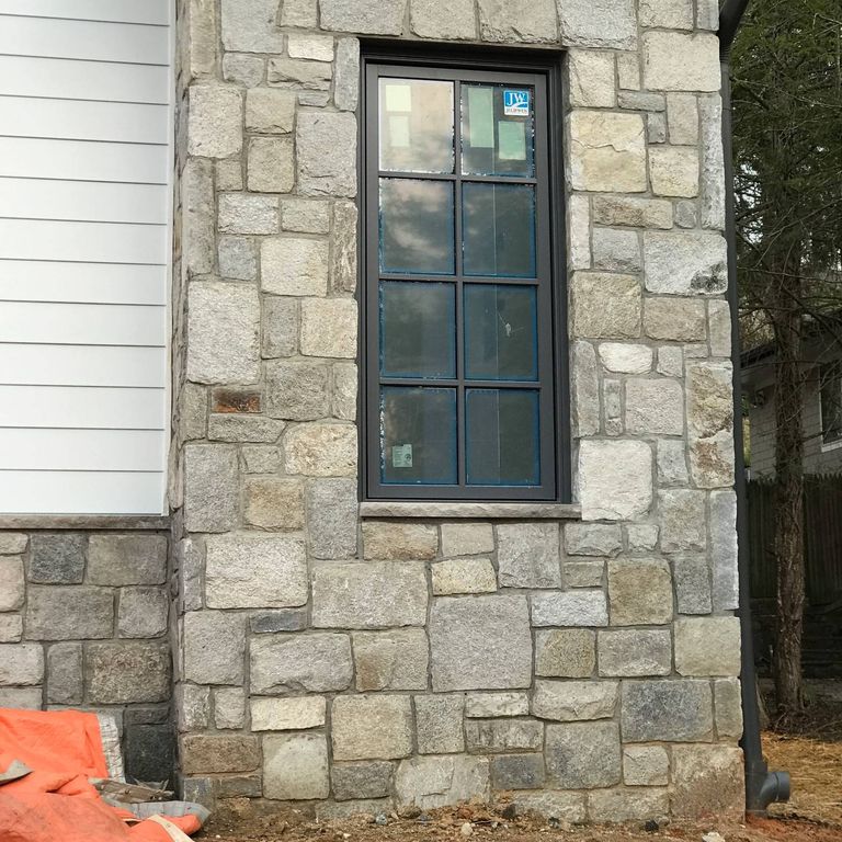 The image shows this product being used for full bed veneer and thin veneer.