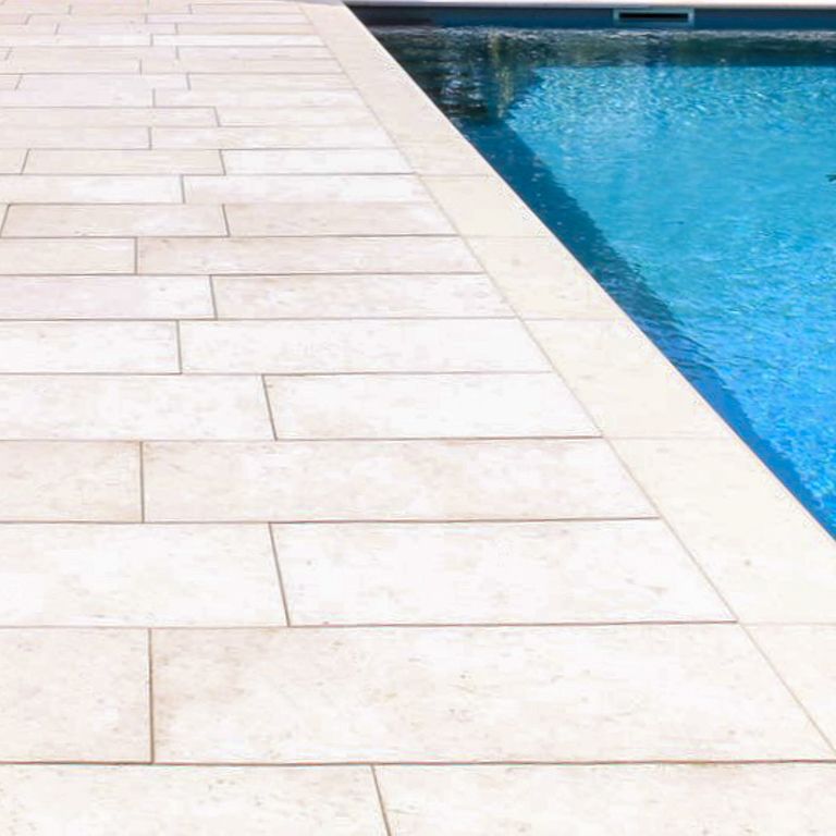 Bavarian Limestone - Beige - Pool Coping