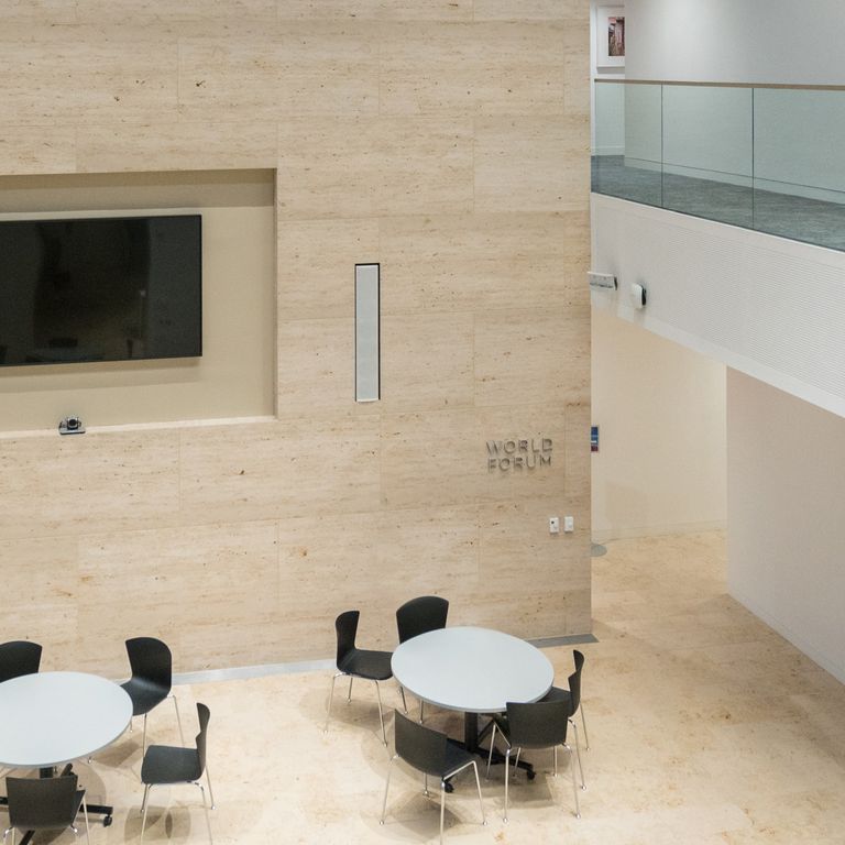 Application image for Travertine - Bavarian Beige - Veneer. The image shows this product being used for full bed veneer, thin veneer and interior cladding. Dominant colors shown are beige and tan. The color mix creates a warm feeling.