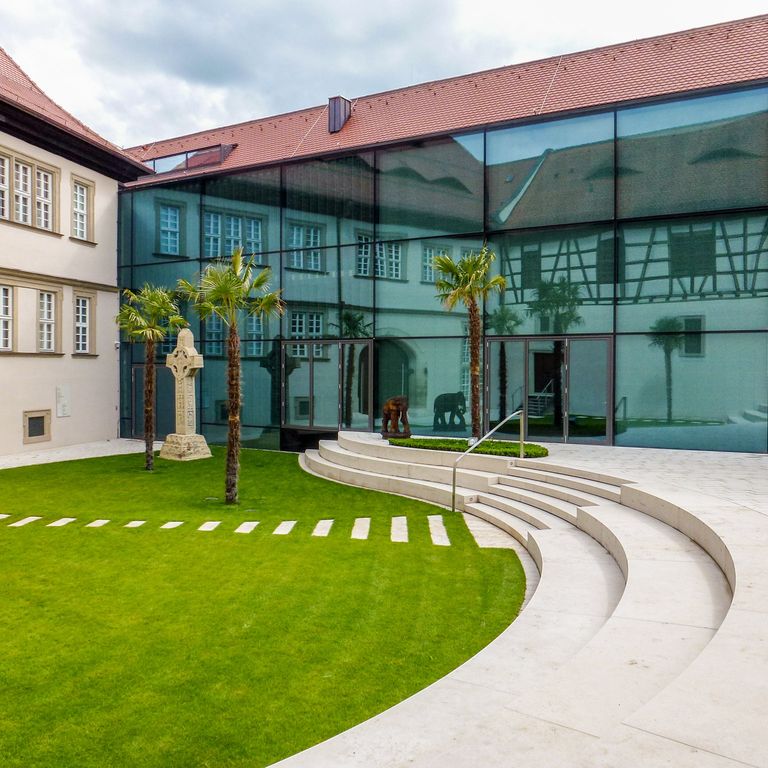 Application image for Bavarian Beige Limestone - Steps & Treads. The image shows this product being used in a monolithic steps application. The dominant color shown is beige. The color mix creates a warm feeling.