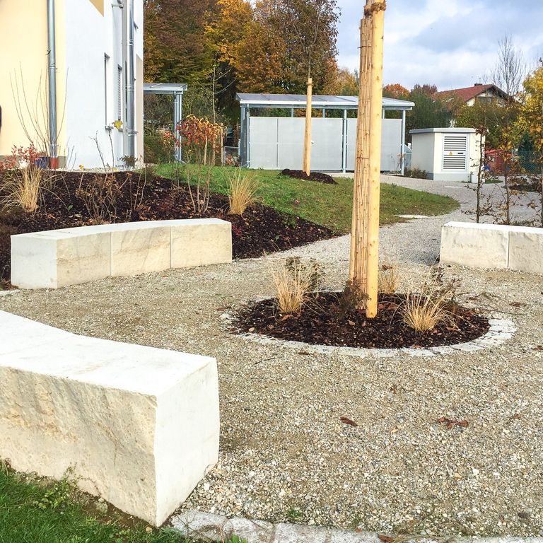Application image for Bavarian Limestone Gala - Beige - Benches & Seating. The image shows this product being used in a seating & benches application. This is a building and landscape stone for outdoor commercial and residential applications. Suitable for general use, freeze-thaw conditions and low heat absorption surfaces situations. Moderate to higher on the price spectrum.