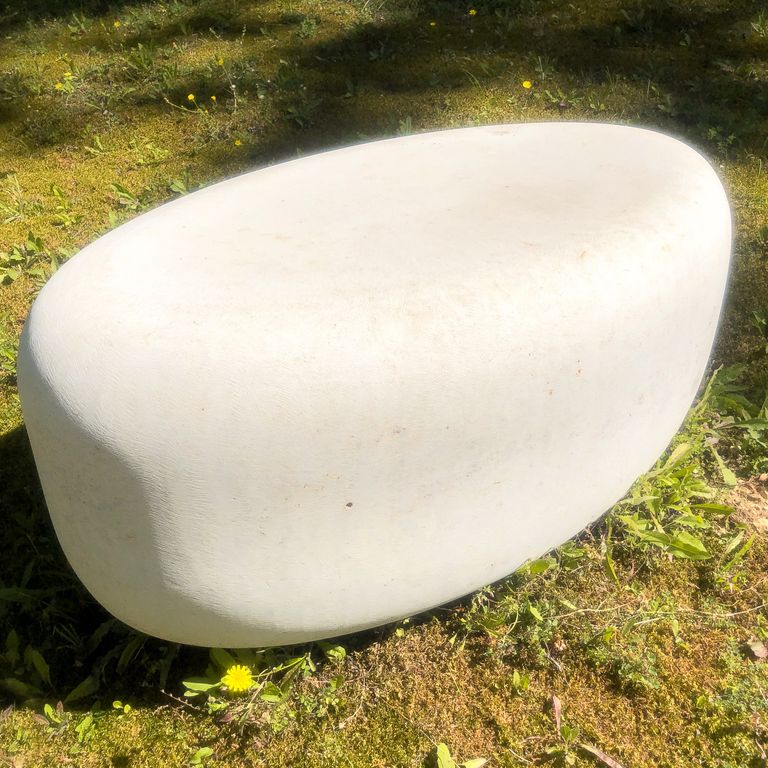 Application image for Bavarian Limestone Gala - Beige - Benches & Seating. The image shows this product being used in a seating & benches application. This is a building and landscape stone for outdoor commercial and residential applications. Suitable for general use, freeze-thaw conditions and low heat absorption surfaces situations. Moderate to higher on the price spectrum.