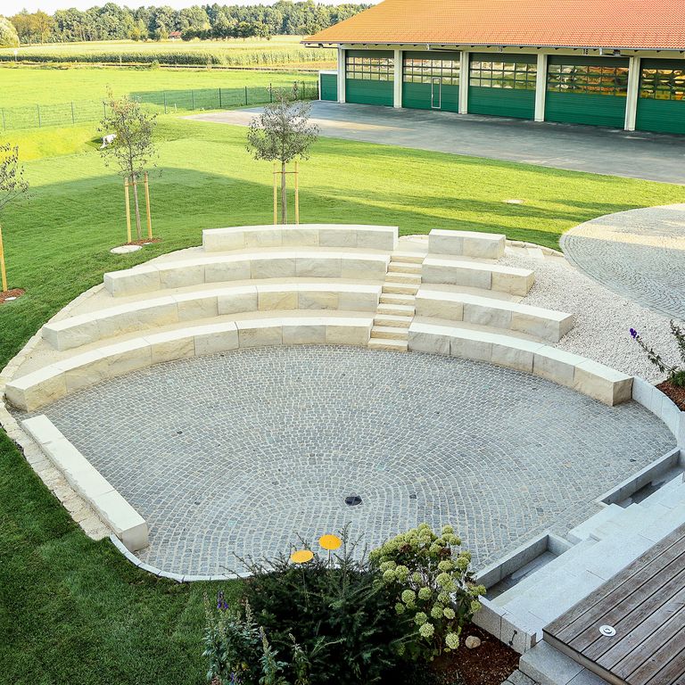 Application image for Bavarian Limestone Gala - Beige - Benches & Seating. The image shows this product being used in a seating & benches application. This is a building and landscape stone for outdoor commercial and residential applications. Suitable for general use, freeze-thaw conditions and low heat absorption surfaces situations. Moderate to higher on the price spectrum.