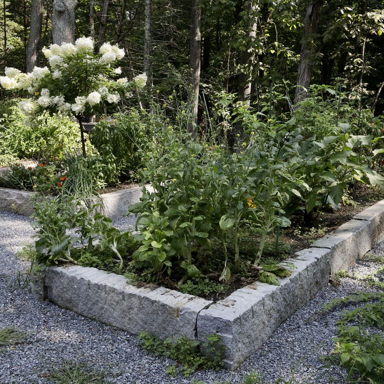 Reclaimed Granite Curbstone - Garden Accents