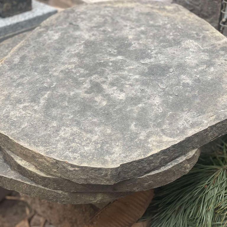 Black Moon Basalt - Irregular Pavers