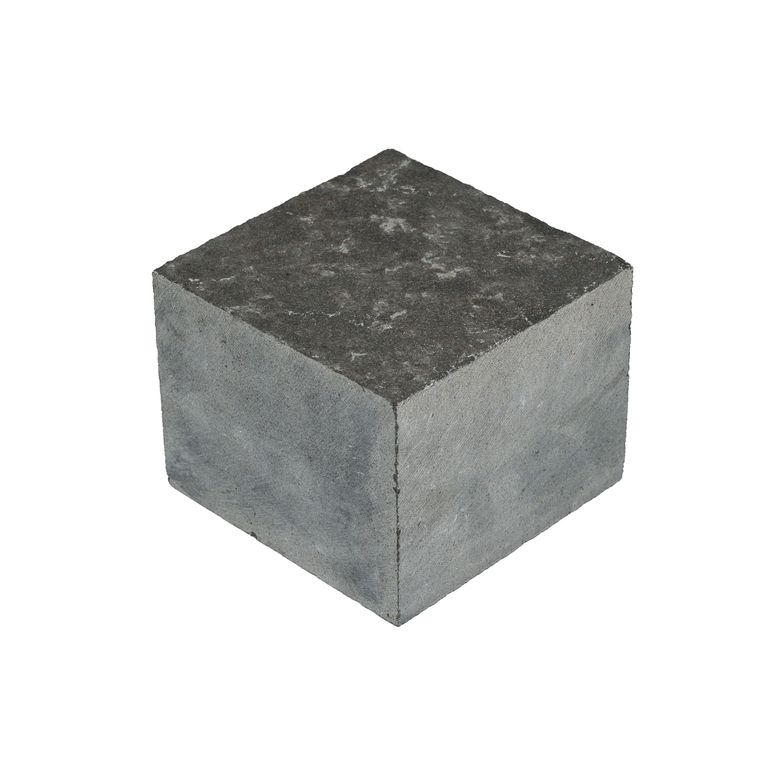 Application image for Black Moon Basalt - Cobblestones. The surface finish shown is flamed. Dominant colors shown are black and gray. The color mix creates a cool feeling.