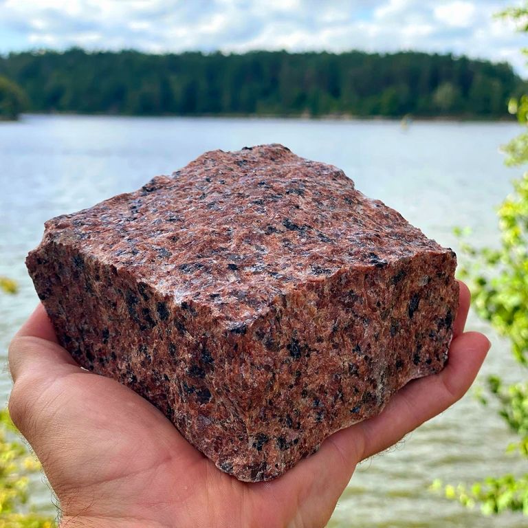 Feature image for Granite - Red Pomegranate - Cobblestone. The dominant color shown is red. The color mix creates a warm feeling.