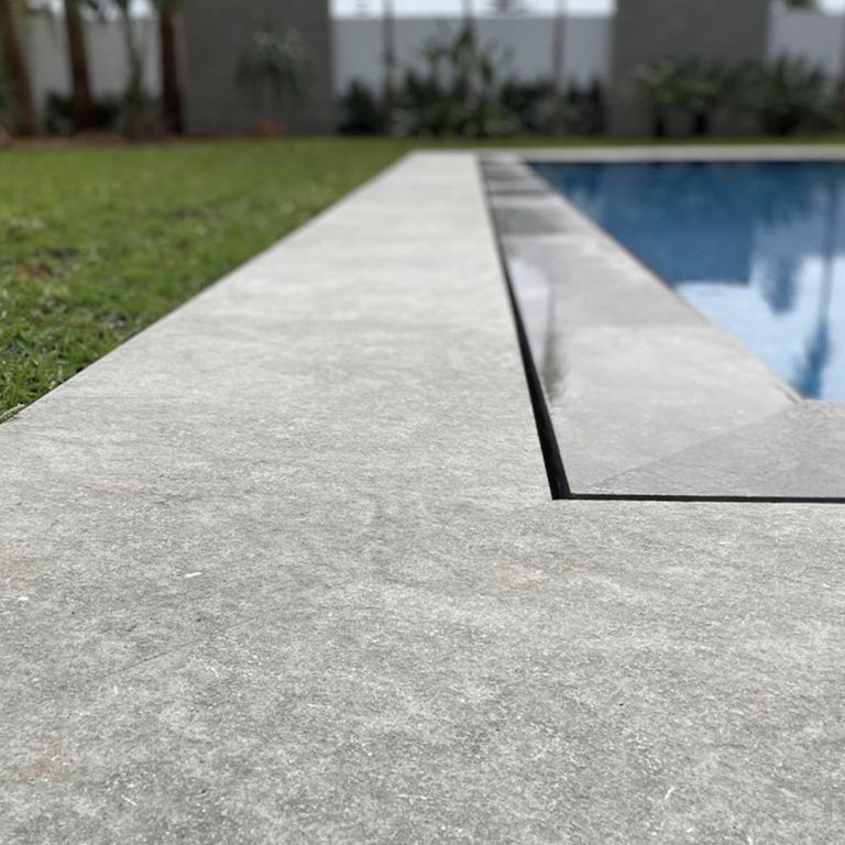 Casablanca Limestone - Pool Coping