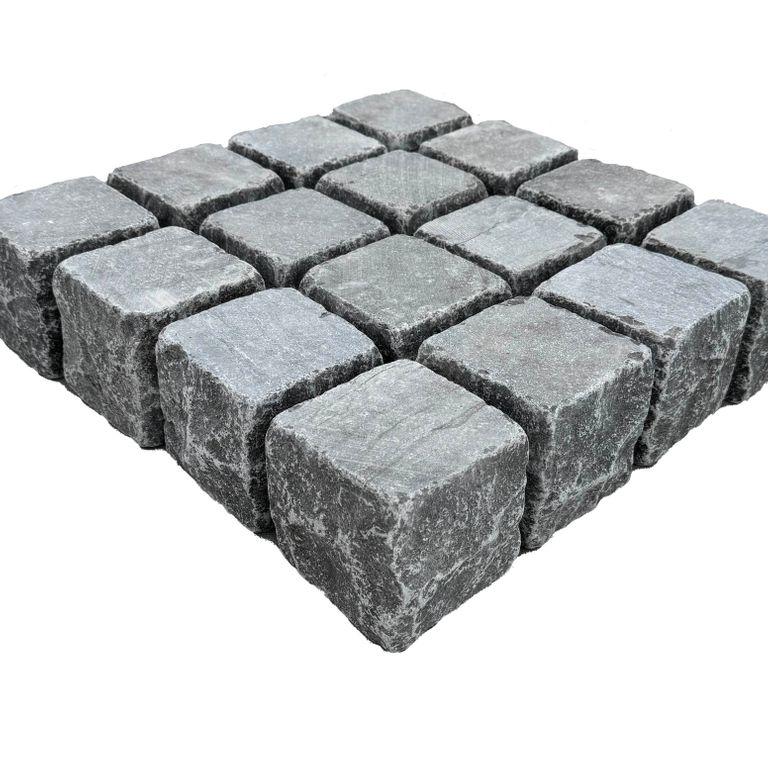 Highland Limestone Cobblestones - Square - Sawn + Tumbled Top, Split + Tumbled Sides