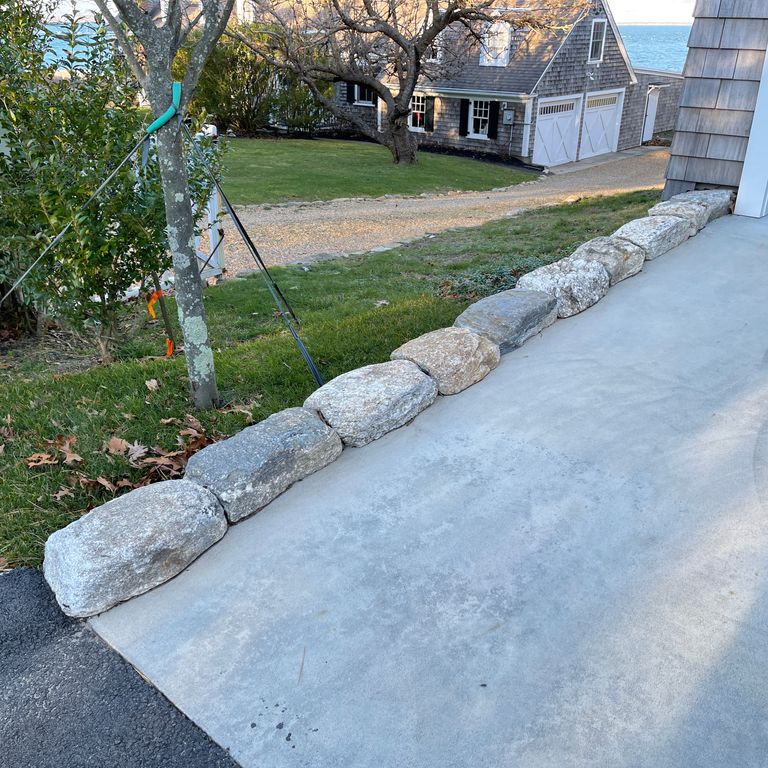 New England Fieldstone Rounds - Edging