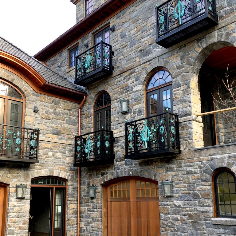 New England Fieldstone - Barre Dark Veneer